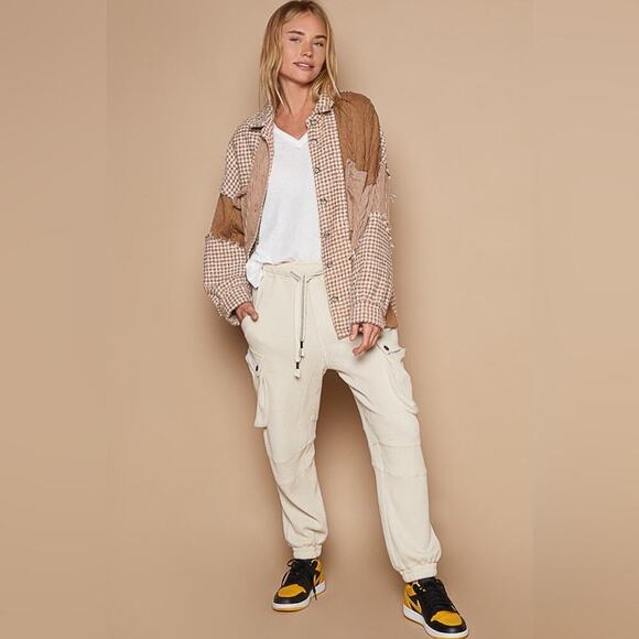 401. POL Women's Mocah Gingham Button Down Shacket - Picture 3 of 9